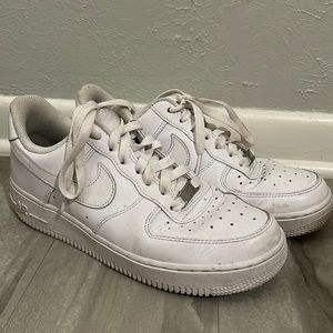 White Nike Air Force One